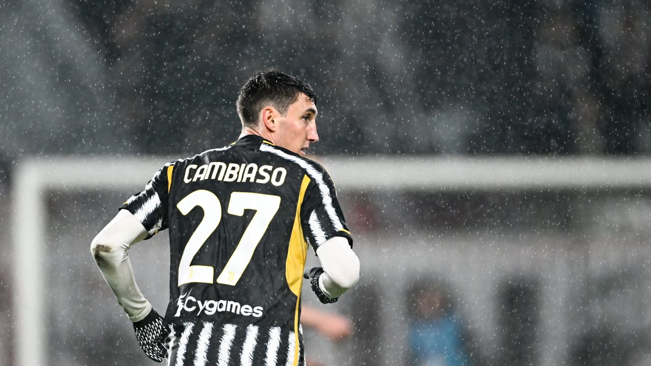 Juventus : Vendre ou Conserver Andrea Cambiaso ? Un Dilemme Crucial